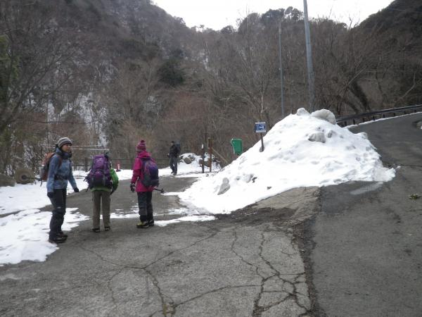 長石谷＆尾根の登山口